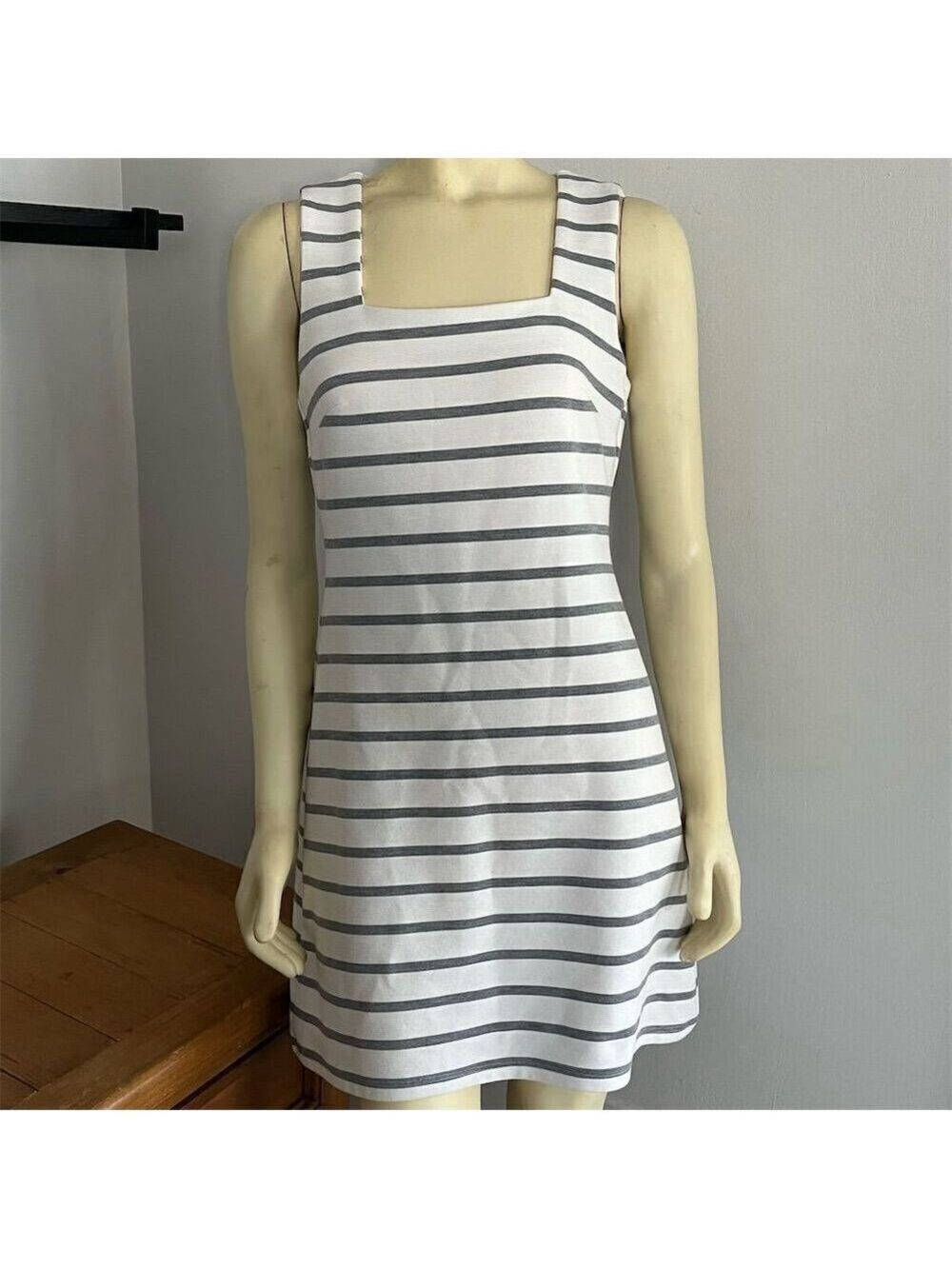 Ellie Kai Women's White Gray Striped Sleeveless Square Neck Midi Dress 2